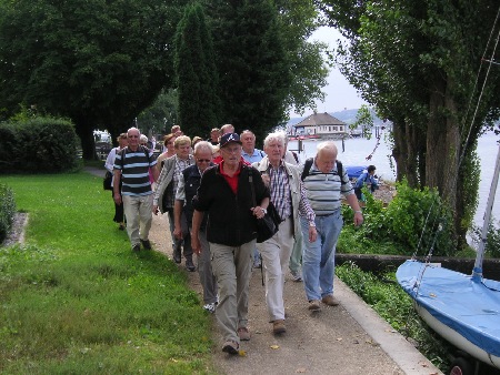 Wanderpfad am Südufer der Insel Reichenau