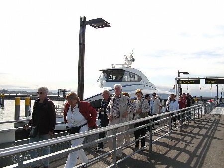 Katamaran-Ankunft in Friedrichshafen