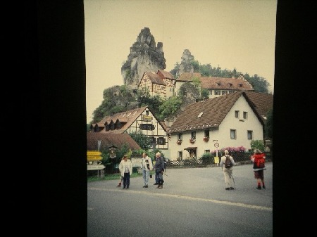 304 Unter den Felsnadeln von Tüchersfels