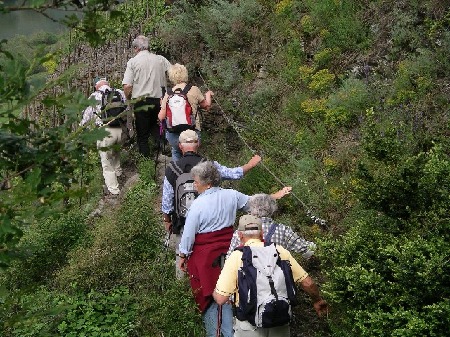 811 Einstieg und Seilsicherung im Calmont-Klettersteig