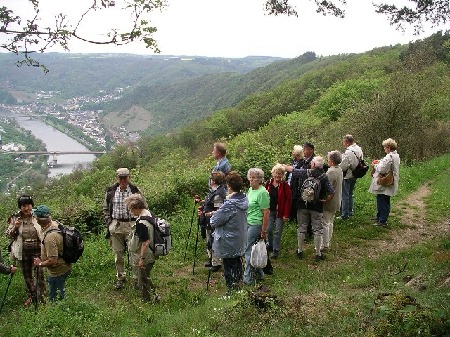 825 Über Klotten mit Blick auf Cochem