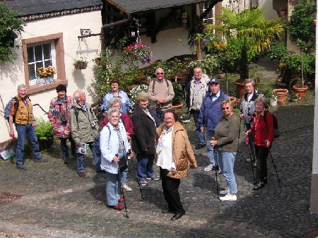 803 In Neef zum Einstieg in die Weinberge