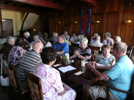 Warten auf das Mittagessen